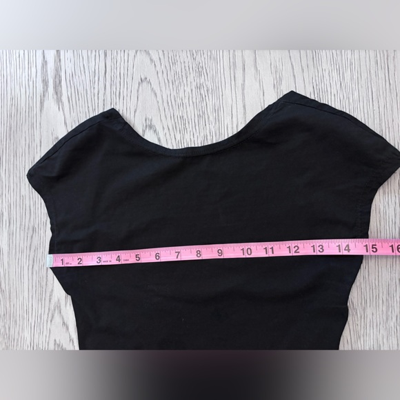 ForeFair Backless Black Short Sleeve Slim Fit Cropped Crewneck Size S - Picture 6 of 7
